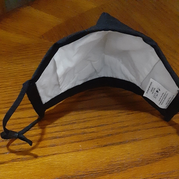 Amazon Adult reusable mask (non-medical) - Picture 3 of 5